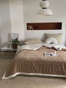 Thick double-sided lambskin Tafu jacquard blanket and soft and skin friendly sleeping blanket
