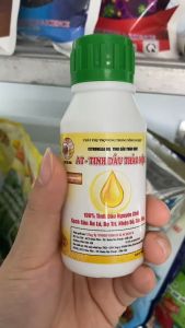 AT Tinh Dầu Thảo Mộc trừ sâu: Phòng trừ và xua đuổi côn trùng hại cây quả - chai 100ml
