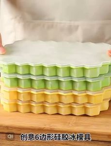 Food Grade Soft Silicone Ice Cube Tray with Lid Honeycomb ice box
