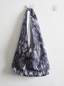 กระเป๋าใส่เครื่องสำอางแบบมีซิปป้องกันน้ำความจุขนาดใหญ่แบบผ้าฝ้ายลินินสไตล์ท่องเที่ยวท้องถิ่นของ Xinjiang กระเป๋าถือสะพายไหล่แบบลำลอง