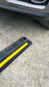 [พร้อมส่ง] ยาง ยางหยุดรถ ยางกั้นล้อ ยางห้ามล้อ ยางหนุนล้อ ยางกันรถไหล แถบยางกั้นรถ Wheel Stop กั้นที่จอด แถบยางกันล้อ ที่จอดรถ ยางหยุดล้อ พร้อมพุ๊ก