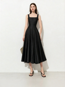 D-PLAY | Elegant Black Sleeveless Dress With V-Neck Back and Square Neckline Summer Dress
