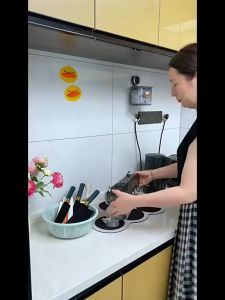 Giá Treo Đồ Nhà Bếp Giá Cài Dao Kéo Đồ Dùng Nhà Bếp Đa Năng Treo Tường Hút Chân Không Ống Đựng Đũa