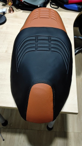 Sarung Jok Motor Model Tanduk 3D untuk PCX NMAX Scoopy Vario Beat Waterproof Langsung Pasang