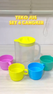 WARS Teko Jus Set 4 Cangkir Tutup Rapat Wadah Plastik Tempat Minuman Dingin Sirup