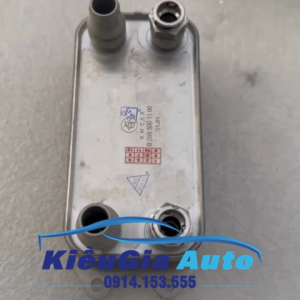 Két sinh hàn làm mát dầu động cơ Mercedes C300 W204 W205 2007-2022 0995001100