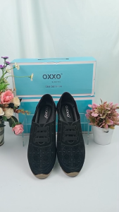 [ส่งเร็วพิเศษ!] 8am รองเท้าสไตล์เกาหลี สูง2เชน ปักฉลุลายประณีต ดูดี สวมใส่สบาย น้ำหนักเบา 2A2006