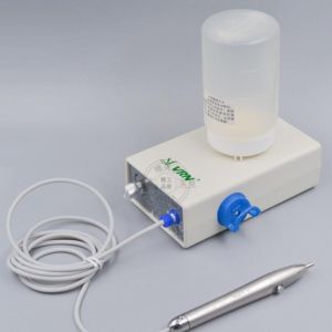 VRN cleaning machine with water bottle and nozzle