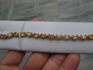 PY Beauty ++ 20 เม็ด 925 Sterling silver ฝังพลอย บุษราคัม Natural Sapphire PY Beauty ++ร้านนี้ขายแต่ของแท้ค่ะ สร้อยข้อมือเงินแท้