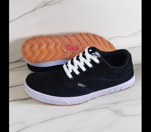 Sneakers Hitam Putih Sepatu Pria Keren Kets Casual Cowok Buat Kerja dan Sekolah sol Antislip