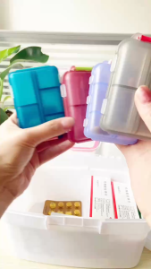 กล่องเก็บยา เก็บของอเนกประสงค์ 10 ช่อง ป้องกันความชื้น ขนาดเล็ก แบบพกพา Storage box---- กล่องเก็บยา แบบ 12 ช่อง