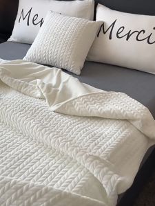 Multi Functional Thickened Blanket: A Comprehensive Guide