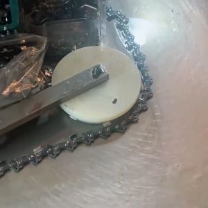 บาร์โซ่ บาร์เลื่อย บาร์โซ่เลื่อย ขนาด 4/6/8/10/12/14/16 นิ้ว 14/16/18/22/26/28/29 ฟัน สำหรับ เลื่อยยนต์ / เลื่อยโซ่ยนต์ / เลื่อยไฟฟ้า 1/43/8 รับประกันความคม คมทน 100%