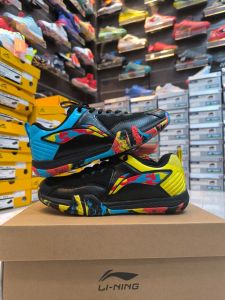 Sepatu Badminton Lining Saga Lite 09 Terbaru Free Kaos Kaki+Grip Saga Lite 09  Berdecit