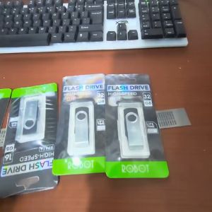FLASHDISK LAGU MP3 DAN MP4 ROBOT UNTUK SPEAKER MOBIL FULL