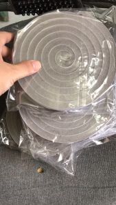 Xốp chặn khe cửa Ron chắn cửa chặn khe hở cửa ngăn thoát nhiệt điều hoà ngăn bụi côn trùng bò vào nhà Ron cửa chống ồn