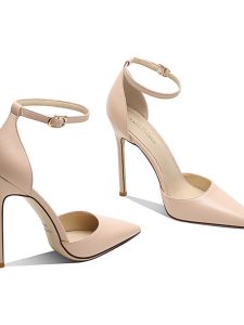รองเท้าส้นสูงแบบสวมหัวสีเปลือกตัดรูปแบบใหม่ฤดูใบไม้ผลิและฤดูร้อนสำหรับผู้หญิง ทรงหัวแหลม ทรงเข็มขัดแบบหนังแท้ สีกลางๆ