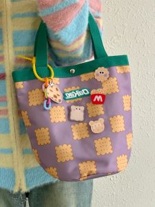 กระเป๋าถือทรงถังขนมเค้กน่ารักสำหรับผู้หญิง กระเป๋าถือสไตล์ญี่ปุ่น ลายการ์ตูนสดชื่น กระเป๋าถือสำหรับนักเรียน กระเป๋าถือแบบลำลอง กระเป๋าถือทรงกลมขนาดกลาง