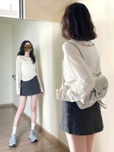 Áo Thun Dài Tay Cổ Tròn Mỏng Thoáng Khí Màu Trắng Mùa Hè Rộng Rãi Che Phủ Thịt Phong Cách Lười Biếng Nhẹ Áo Khoác Ngoài Nữ