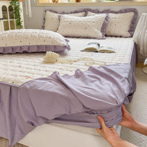 Suxuan | Ruffled Wrinkle Chiffon Quilted Mattress Protector