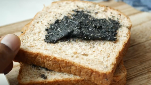 Ekohouse งาดำ 250 กรัม งาคั่ว วัตถุดิบธรรมชาติ ไม่แต่งสี ผลิตในไทย โรยขนม อาหาร Roasted Black Sesame