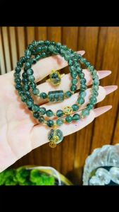 vòng tay dáng chuỗi đá thạch anh tóc xanh tự nhiên vip mix charm xu kim tiền vàng tây lu thống và túi tiền thạch anh tóc xanh vip bọc vàng tây vòng tay đá phong thủy hợp mệnh hỏa mệnh mộc trang sức thiết kế đủ hóa đơn thẻ bảo hành