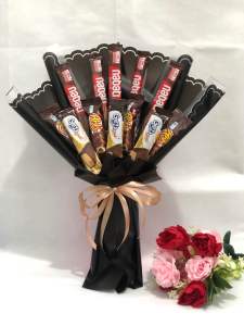 BUKET SNACK HADIAH KERTAS HITAM