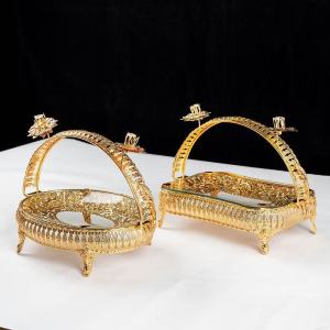 Elegant Vintage-Inspired Gold-Plated Iron Fruit Basket with Glass Top for Banquet and Event Decoration