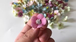 50Pcs Mini Silk Artificial Flowers Wholesale Tiny Blossoms Daisy Flowers Head For Home Decor Wedding Decoration DIY Garland Gift