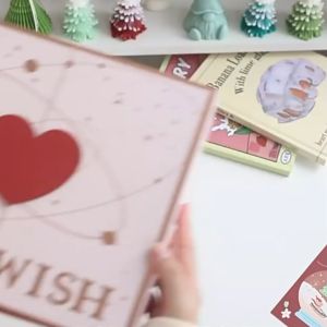 [8cm]Classic Christmas Tree Aromatic Scented Candle Home Fragrance Aromatherapy Party Gift Festival Celebration