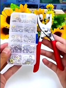 100 Set Snap Button Pliersn Tools Set with Storage Box Metal Snap Button With Fastener Pliers Automatic Eyelet Puncher Set Snap Pliers Set Automatic Grommet Eyelet Pliers Five-Claw Snap Button Pliers