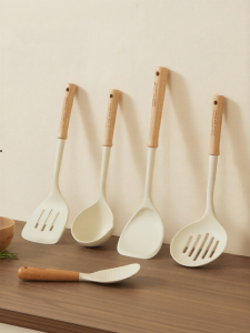 COOKER KING | Non-Stick Heat Resistant Pot Spatula