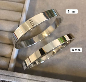 กำไลเงินแท้92.5% กำไลแบบล็อคทรงแบน หน้ากว้าง 4-9 mm. Free size 6.5-7 นิ้ว(เรือนเงินแท้)