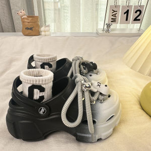 รองเท้าแตะส้นหนาลายจุดปรอทแบบมีหัวรองเท้าแตะส้นแบนแบบสวมสำหรับผู้หญิงในช่วงฤดูร้อนปี 2024 รองเท้าแตะแบบสวมแบบลำลองสำหรับกลางแจ้ง