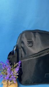 Tas Slingbag Bahu Pria PEGE Yanis Polos Hitam Multifungsi Tas Selempang Kasual - PG 9044