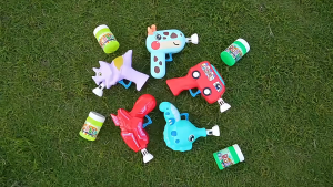 Bubble Gun For Kids cartoon Dinosaur Space Bubble Gun Toys Bubble Gift for Kids&Adults Party