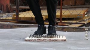 Brand GenGeGo（ 3 Days Delivered COD）Safety Shoes Anti Slip Anti Smash Protective Steel Toe Cap Boots Men Shoes Safety Boots Men Women