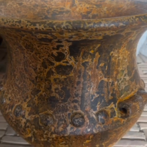 อ่างดินเผาทรงบาหลี ปากบาน มีหู 3 หู ขนาด 40 x 40 cm.