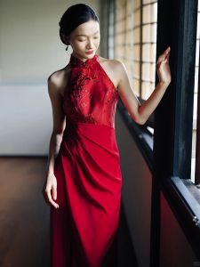 ชุดกี่เพ้าสีแดงแบบจีนใหม่สำหรับผู้หญิง ชุดแต่งงาน ชุดกี่เพ้าแบบปรับปรุงใหม่สำหรับผู้หญิง ชุดกี่เพ้าสีแดง ชุดกี่เพ้าสำหรับคู่รัก