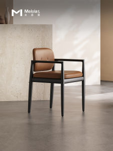 Melolat Vintage Oil-Waxed Leather Dining Chair Designer Italian Minimalist Luxury Wooden Frame Restaurant Casual Chair