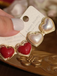 Red Vintage Heart Shaped Earrings Elegant Mermaid Color Versatile Fashion Jewelry Fresh out Design Golden Plated Artificial Gemstone