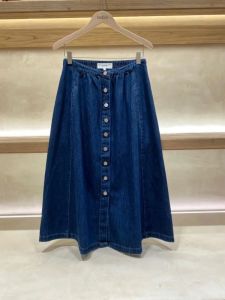 กระโปรงยีนส์ทรงเอเอวสูง ทรงเข้ารูป สไตล์ลำลอง ฤดูใบไม้ผลิและฤดูร้อน 2024 แบรนด์ Ba&Sh กระโปรงสั้นผู้หญิง ความยาวปานกลาง