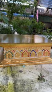 ฐานพระ ลายบัวปิดทองคำเปลวประดับกระจกหลากสี ยาว16xกว้าง16xสูง6นิ้ว  ฐานรองพระ ตั้งโต๊ะทำงาน ตั้งหิ้งพระ แท่นวางพระ ฐานวางพระ ฐานตั้งบูชาพระ วางเสริมองค์พระ วางองค์พระพิฆเนศ แท่นวางพระพุทธรูป ฐานวางวัตถุมงคล