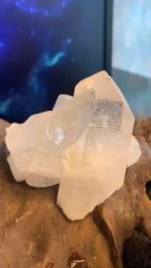 đá thạch anh tinh thể tự nhiên Lemurian tán sắc pha lê năng lượng Vũ TRụ 468