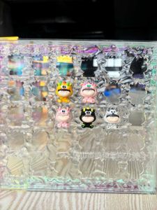 Amarilliss Dog Figurine Storage Display Box Acrylic Transparent Dustproof Collectible Toy Showcase Magnetic Closure Home Office