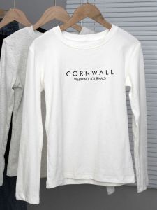 เสื้อยืดคอกลมแขนยาวทรงสลิมฟิตผ้าฝ้ายแท้สำหรับผู้หญิง เสื้อชั้นในสไตล์เกาหลี ทรงเข้ารูป ลายตัวอักษร แฟชั่นฤดูใบไม้ร่วง