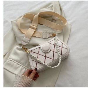 TAS SELEMPANG WANITA LAURA BORDIR