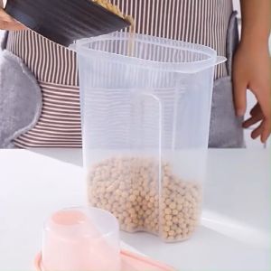 【KenCo】พร้อมส่ง กล่องใส่อาหารสัตว์เลี้ยง ที่ใส่อาหารสัตว์เลี้ยง ที่ใส่อาหารแมว กล่องเก็บอาหาร 1.9/2.5 ลิตร พร้อมถ้วยตวง