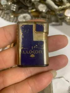 Bật lửa hộp quẹt hàng lỗi vào gas không lên lửa tự xử lấy linh kiện hoặc sửa chữavỏ kim loại lửa thườnglửa khòsản phẩm không bao lửa quý khách cân nhắc trước khi đặt hàngChi tiết sản phẩm vui lòng nhắn tin cho shop để được tư vấn