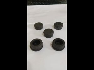 Karet dop 1 1/4in digunakan untuk melindungi kaki kursi meja ranjang dll